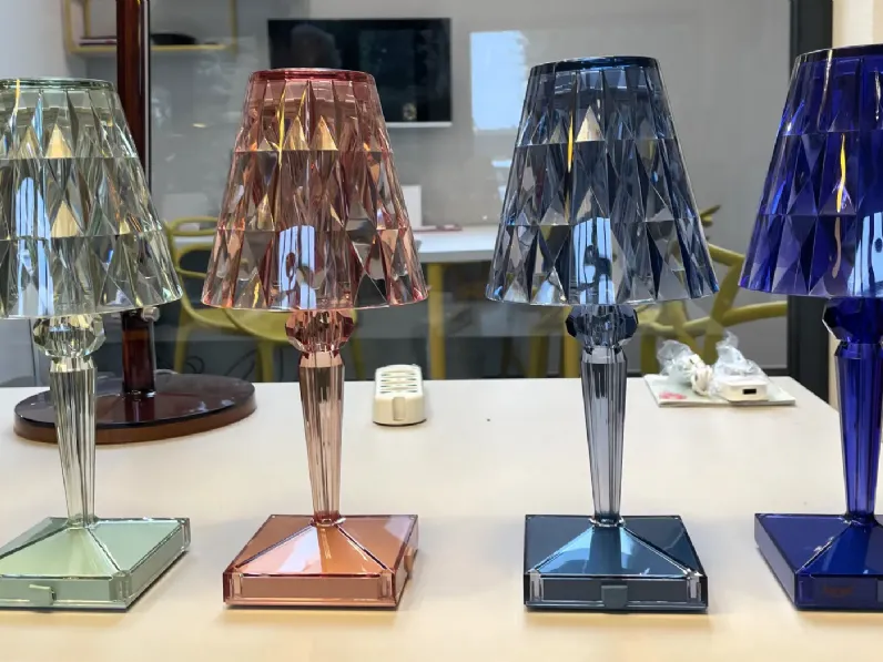 Da tavolo Kartell Battery new colors Altri colori in offerta