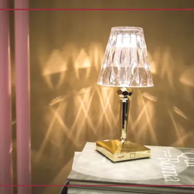 Da tavolo Kartell Battery metal Oro a prezzi outlet