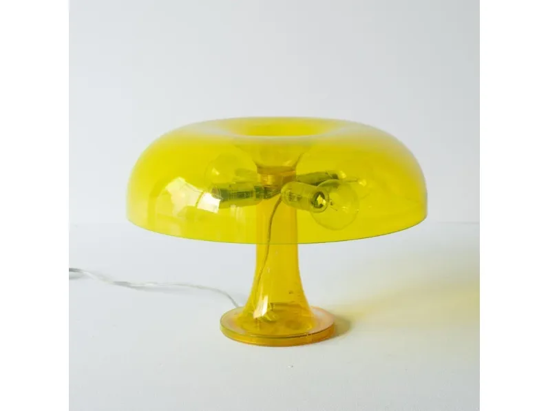 Da tavolo Nessino Artemide a prezzo scontato 