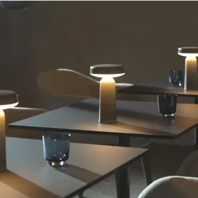 Da tavolo stile Design Easy by muuto  Collezione esclusiva con forte sconto