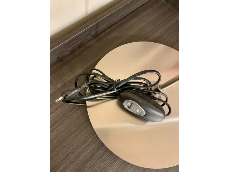 Da tavolo in metallo Nobi  Fontana arte a prezzo Outlet