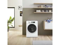 Lavatrice modello Nf723wk  Hotpoint ariston a prezzo ribassato