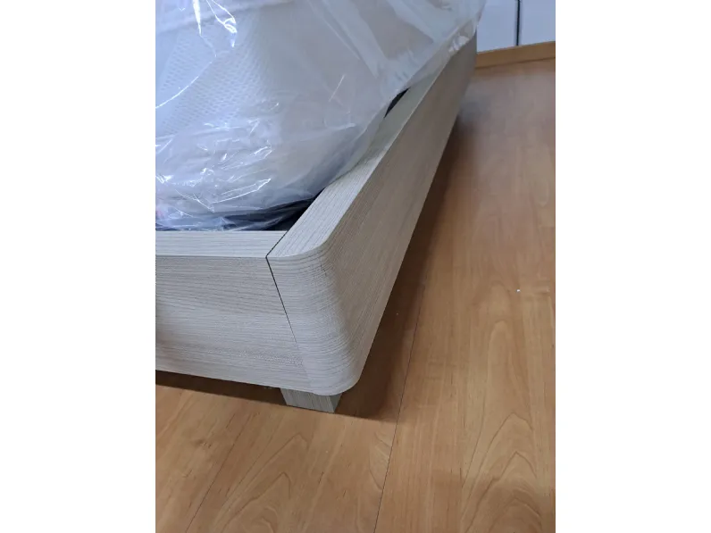 Approfitta dello sconto 21% sul letto Moon led di S75