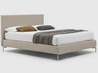 Letto moderno Metropolitan Bolzan con un ribasso del 22%