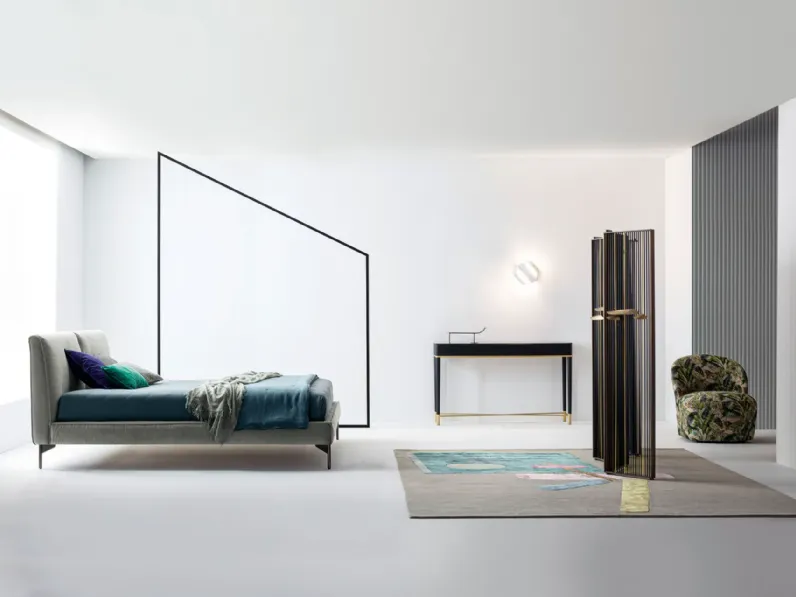 Letto design con piedini Ada Twils a prezzo scontato