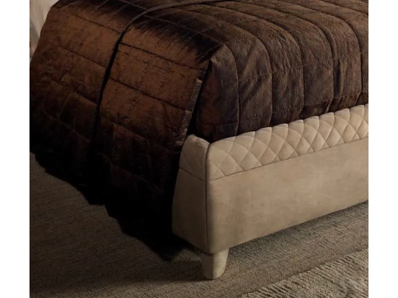 Letto classico Letto luxury in pelle Md work con un ribasso del 30%
