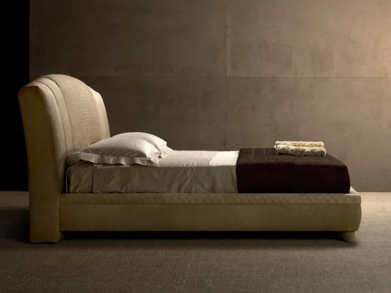 Letto classico Letto luxury in pelle Md work con un ribasso del 30%