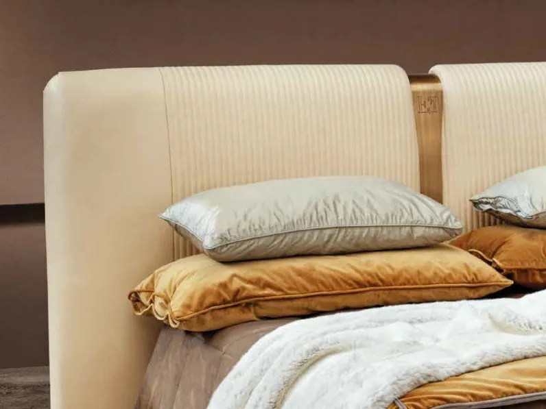 Letto design Luxury bed base acciaio   inserti acciaio  Md work con un ribasso del 30%