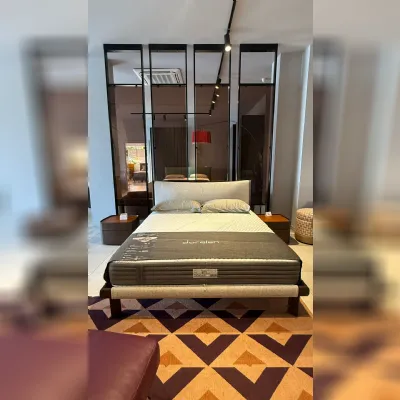 Approfitta dello sconto 32% sul letto Letto mizu 160 di Novamobili
