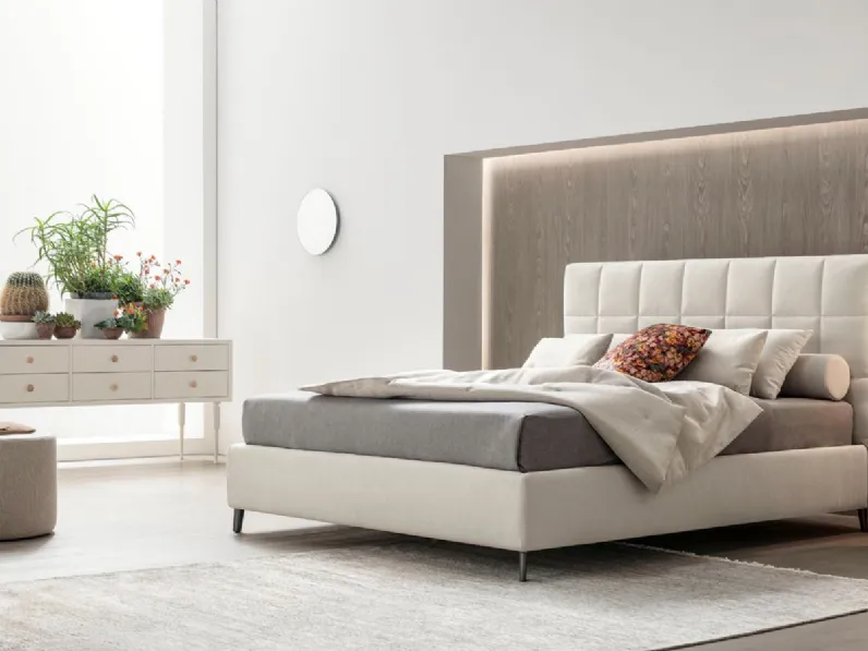 Letto matrimoniale con contenitore Victor trapuntato V&nice a prezzo ribassato