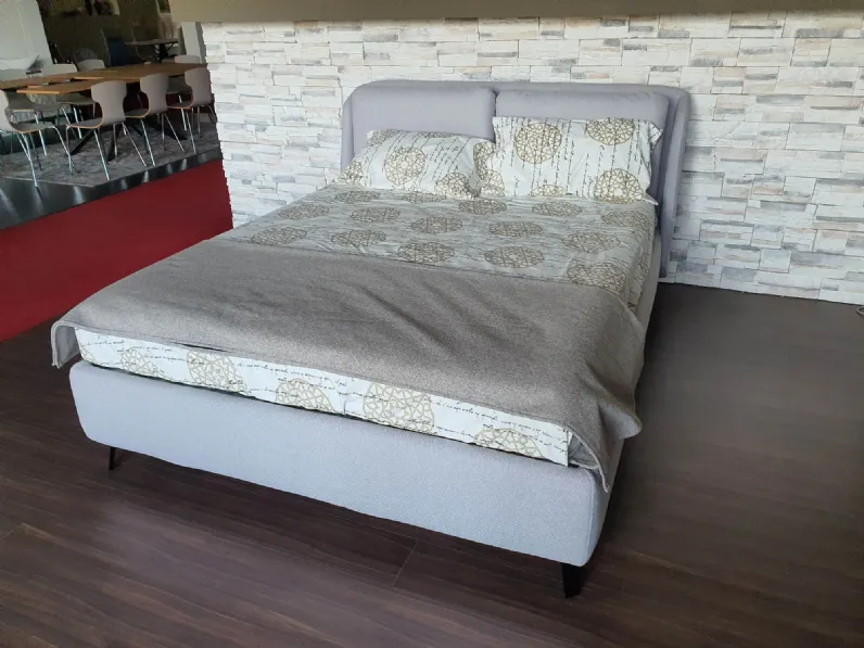 Letto matrimoniale moderno Hello Noctis a prezzo scontato