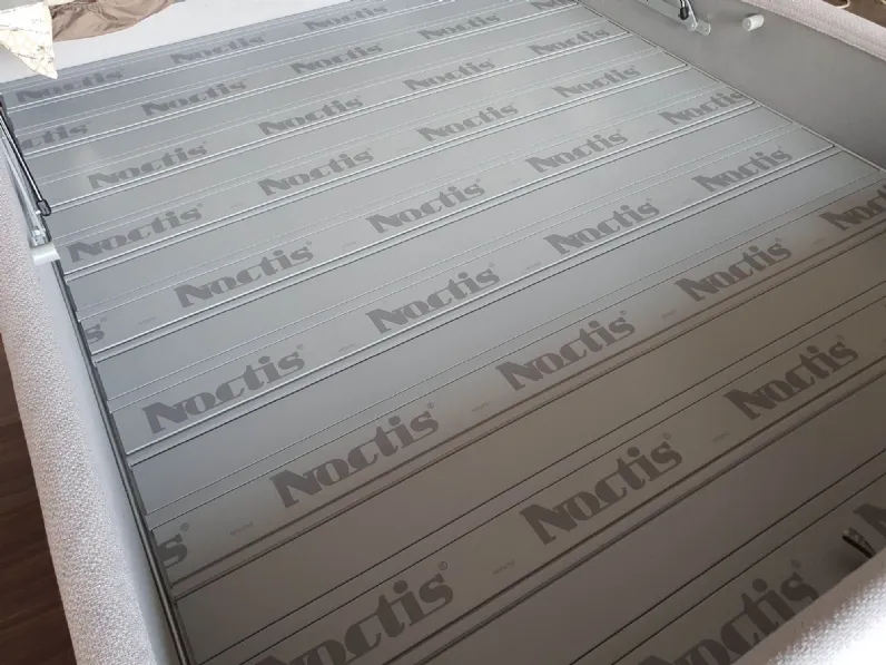 Letto matrimoniale moderno Hello Noctis a prezzo scontato