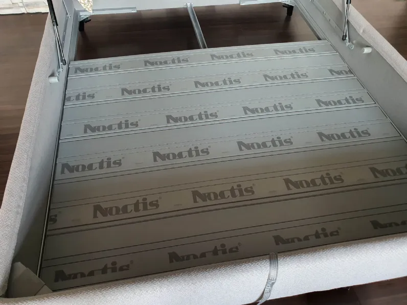 Letto matrimoniale moderno Hello Noctis a prezzo scontato