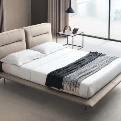 Letto matrimoniale con piedini Moonlight Felis a prezzo scontato
