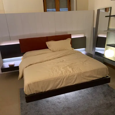 Letto matrimoniale con pediera Shiro Tomasella a prezzo scontato