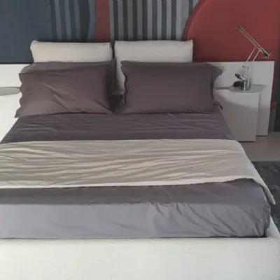 Letto matrimoniale con piedini Let's space a prezzo riservato 