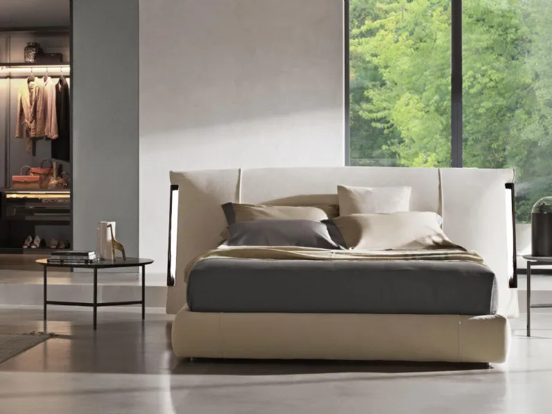 Letto imbottito modello Amal: contatta il venditore per scoprire il prezzo 