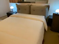 Letto imbottito con giroletto Amami�Tomasella�a prezzo scontato