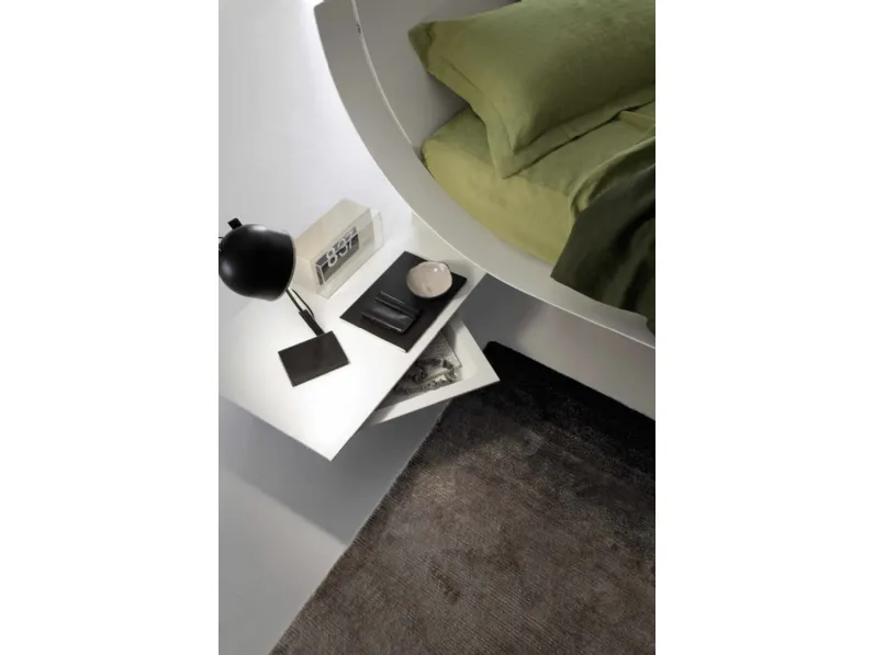 Letto design con gambe Aqua Presotto a prezzo ribassato