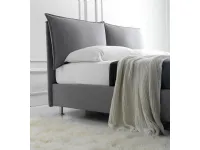 Letto matrimoniale Aria Mottes selection con contenitore a prezzo scontato.