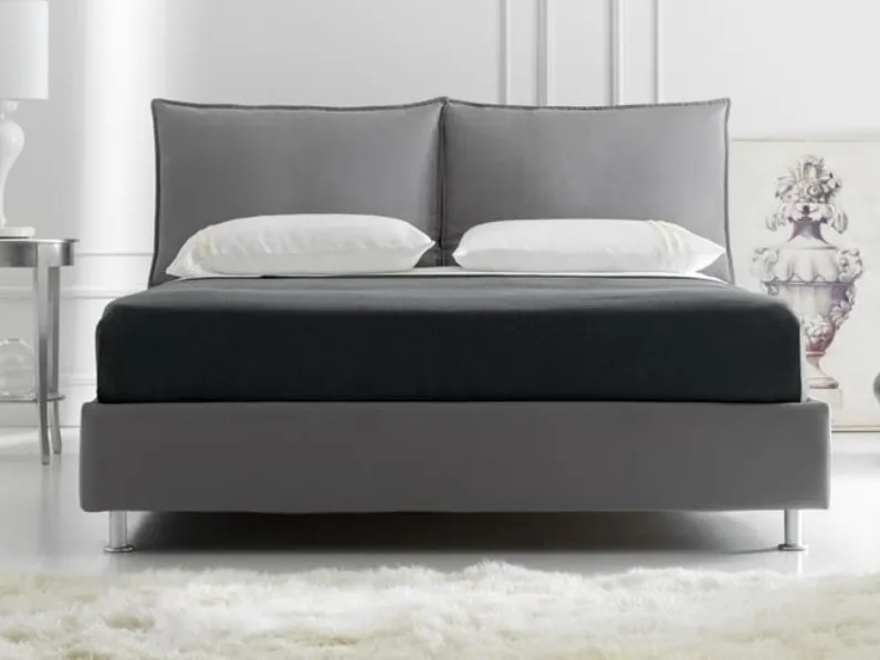 Letto matrimoniale Aria Mottes selection con contenitore a prezzo scontato.