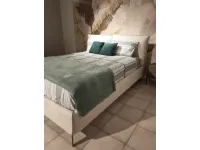 Letto imbottito modello Arty di Samoa scontato 50%