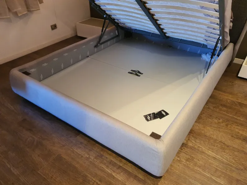 Letto moderno Bend grigio Ditre italia con un ribasso esclusivo