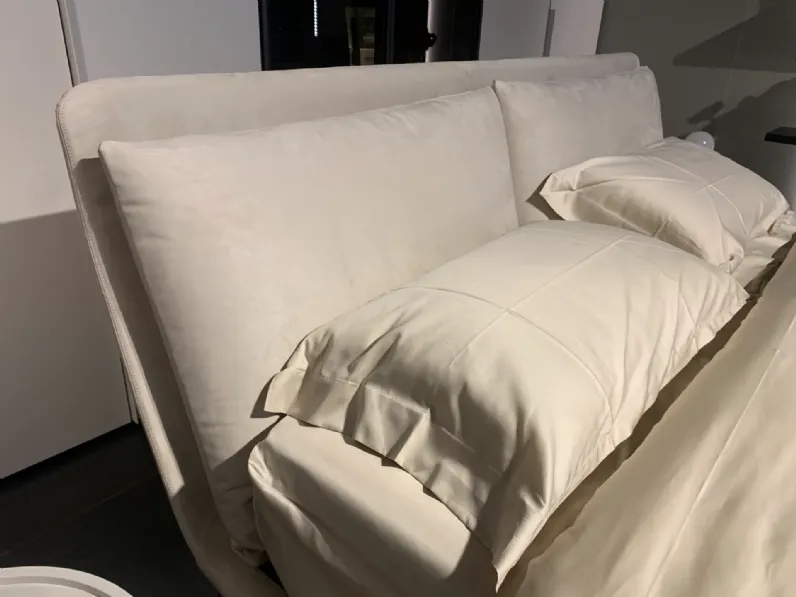 Letto imbottito modello Biggie 180x200 di Twils scontato 40%