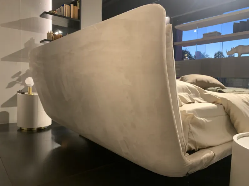 Letto imbottito modello Biggie 180x200 di Twils scontato 40%