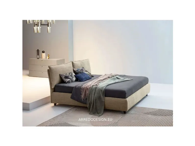 Letto imbottito modello Blanca di Twils scontato 30%