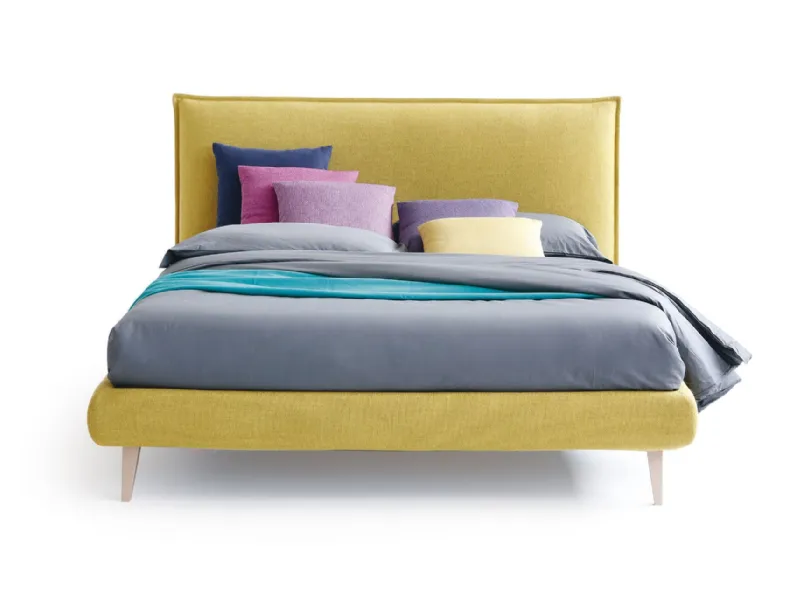 Letto moderno con gambe Bob * Noctis a prezzo ribassato