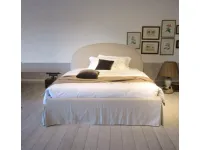 Letto imbottito modello Bold di Gervasoni scontato 31%