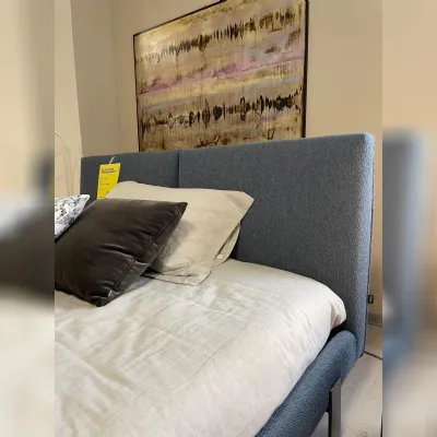 Letto design Book Twils con un ribasso del 44%