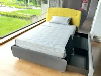 Letto imbottito con cassetti CamaNoctisa prezzo ribassato