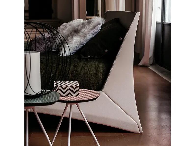 Letto matrimoniale Dylan in pelle. Prezzo speciale!