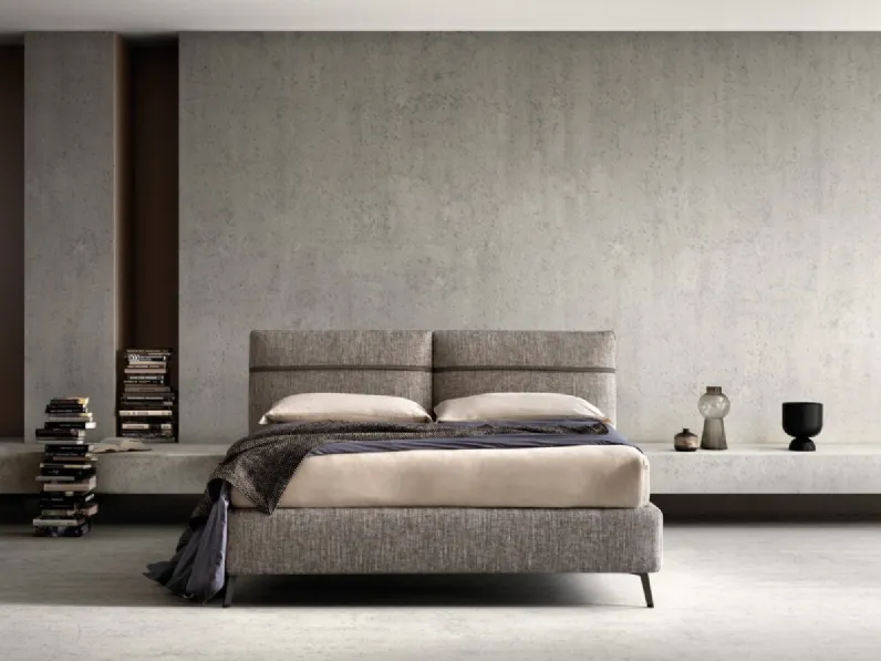 Letto design con piedini Chop Bside a prezzo scontato
