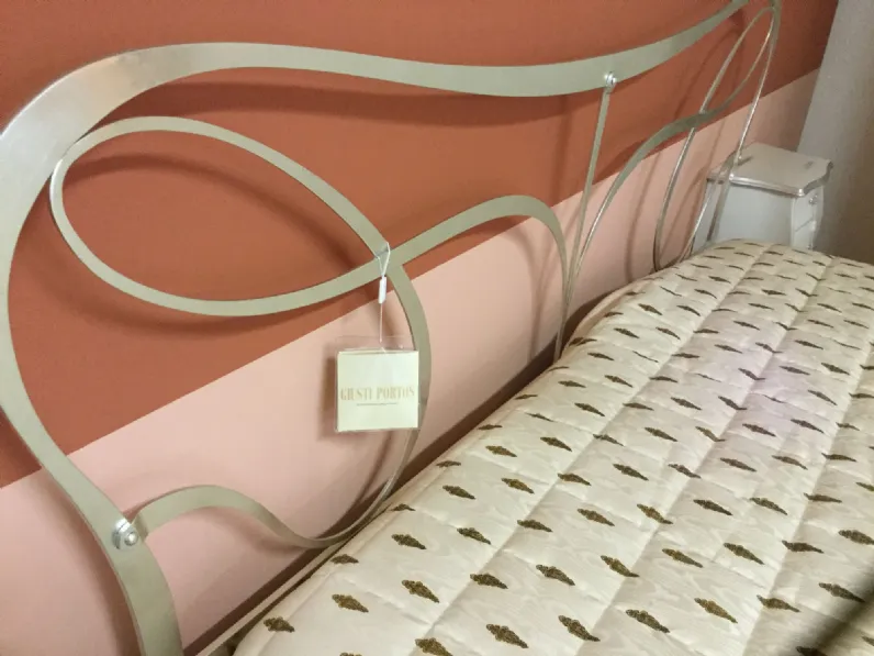 Letto classico Athos Giusti portos con uno sconto esclusivo