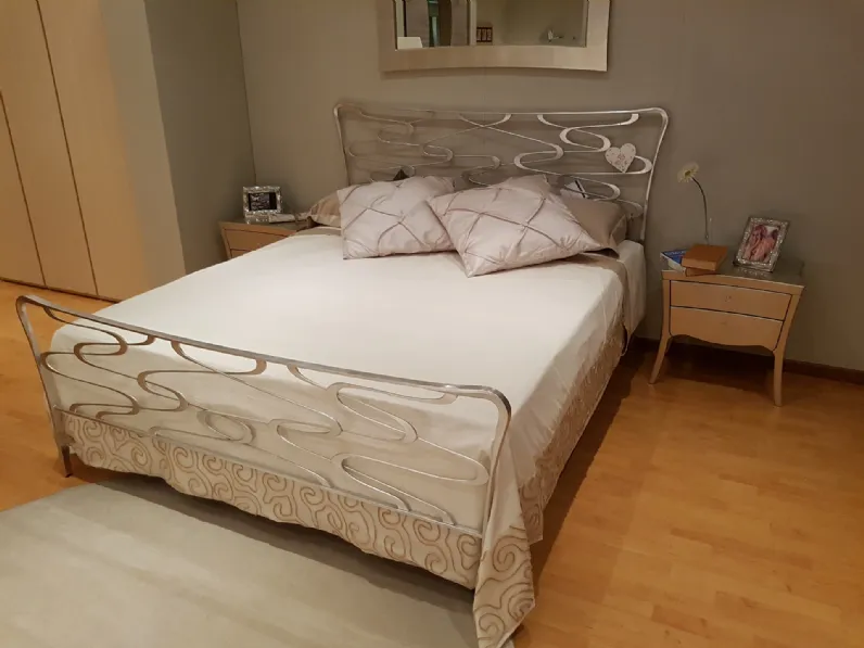 Letto matrimoniale con piedini Venice Ciacci a prezzo scontato