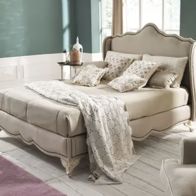 Letto classico con giroletto Letto 800 consumato luxury Md work a prezzo ribassato