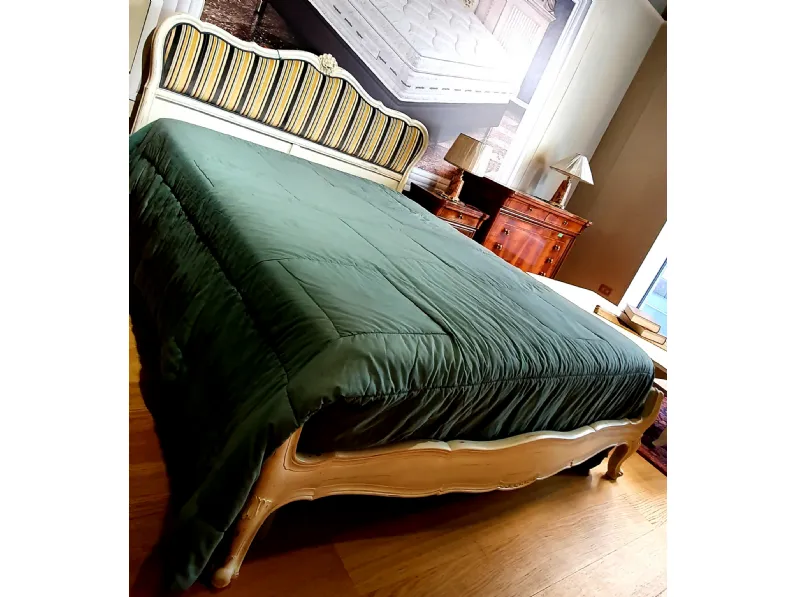 Approfitta dello sconto 70% sul letto Letto noce intaglio di Artigianale