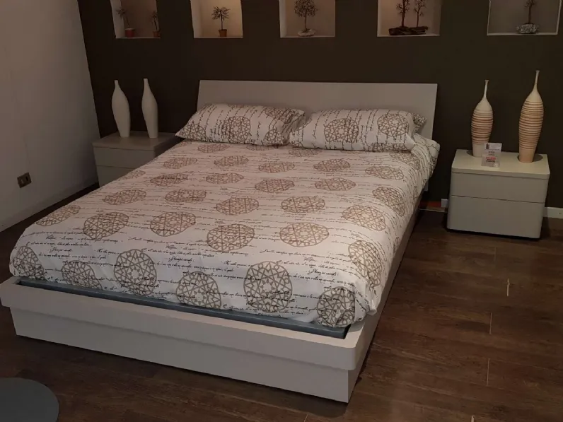 Letto moderno Clio Tomasella con un ribasso del 40%