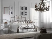 Letto in ferro battuto con giroletto David *Florentia bed
a prezzo scontato