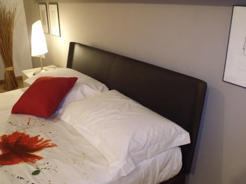 Letto in legno con piedini Aliante 2.0 Sangiacomo a prezzo ribassato