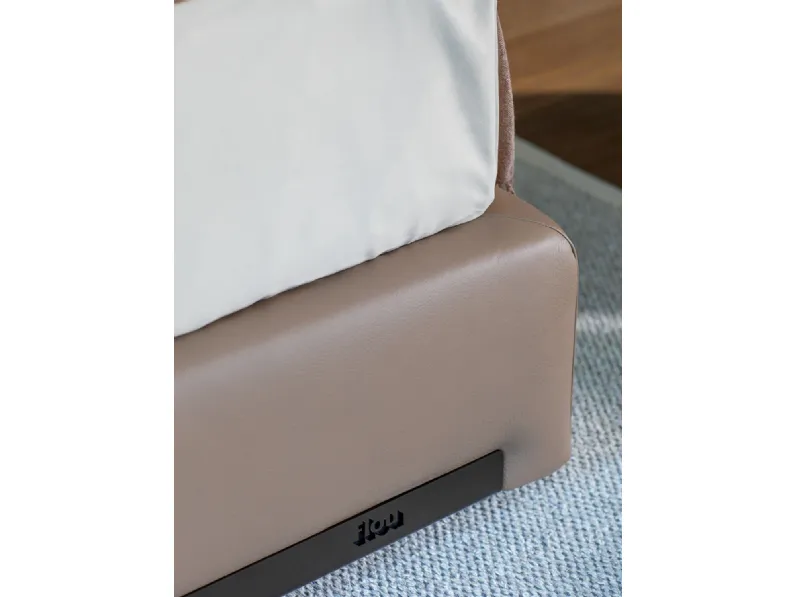 Letto design Atelierm Flou scontato 25%