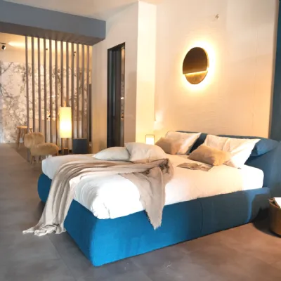 Letto matrimoniale con giroletto Bamboletto B&b italia a prezzo scontato