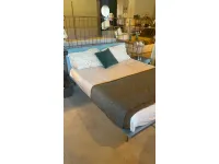 Letto imbottito modello Brillant di Samoa scontato 17%