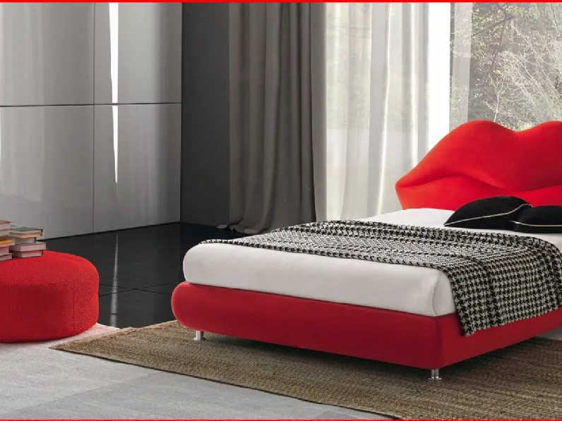 Letto design con contenitore Kiss Nefi a prezzo ribassato