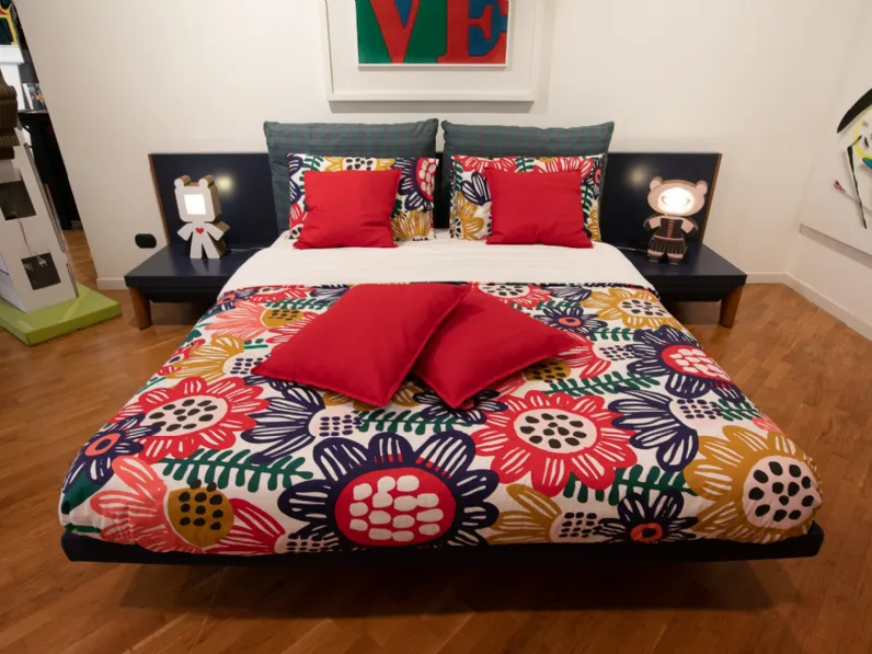 Approfitta dello sconto 37% sul letto Letto minuit blu molteni di Molteni & c