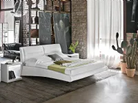 Letto design con gambe Stromboli Target point a prezzo ribassato