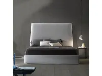 Letto design con gambe Tatami Exc a prezzo scontato